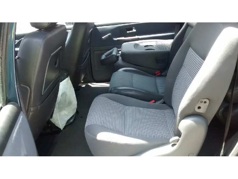 ford galaxy (vy) del año 2004