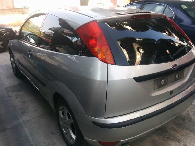 ford focus berlina (cak) del año 2003