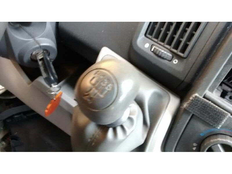 peugeot boxer caja cerrada, acrist. (bat. 3000) (330/333) del año 2010