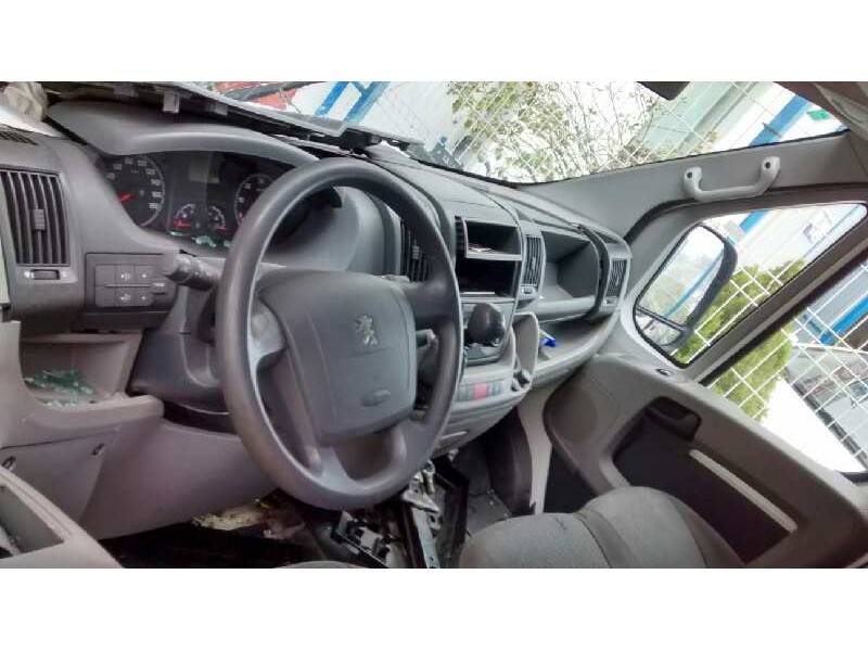 peugeot boxer caja cerrada, acrist. (bat. 3000) (330/333) del año 2010