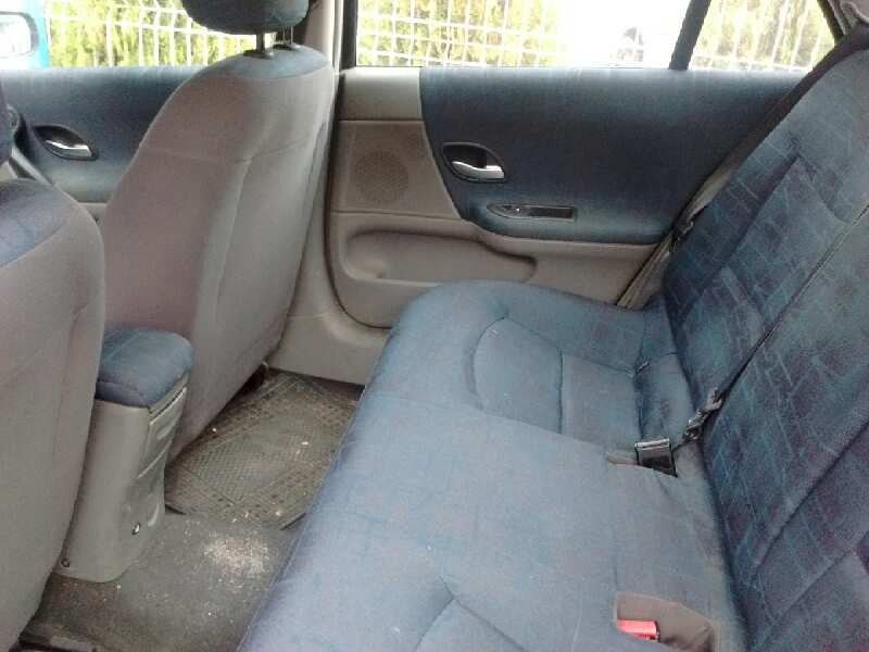 renault laguna ii (bg0) del año 2001