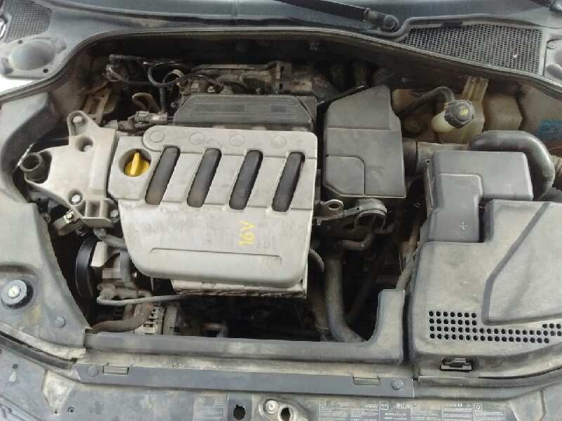 renault laguna ii (bg0) del año 2001