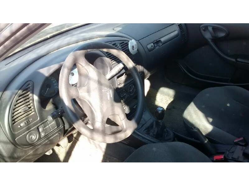 citroën xsara berlina del año 2001