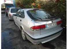 saab 9-3 berlina del año 2000 2