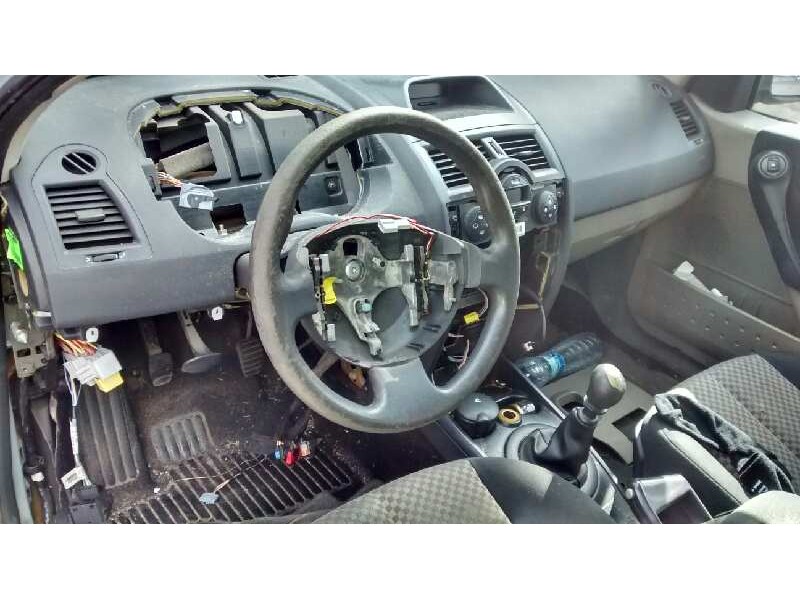 renault megane ii berlina 5p del año 2004