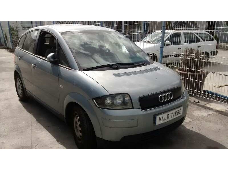 audi a2 (8z) del año 2001