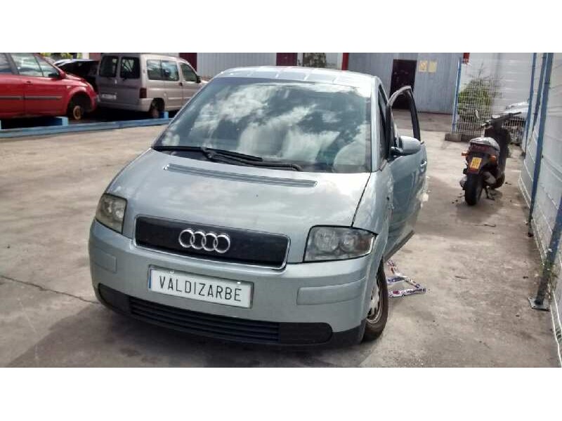 audi a2 (8z) del año 2001