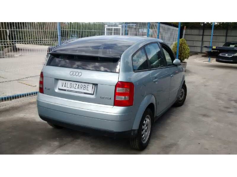 audi a2 (8z) del año 2001