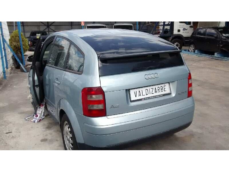 audi a2 (8z) del año 2001