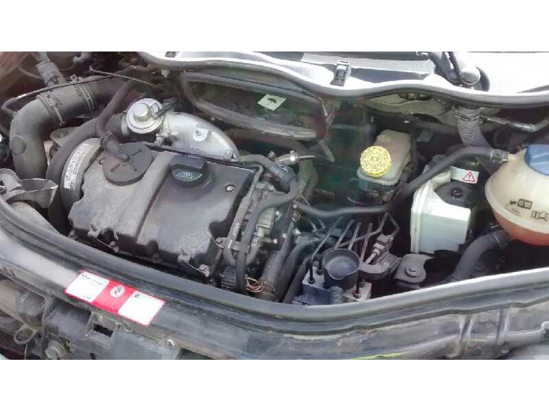 audi a2 (8z) del año 2001