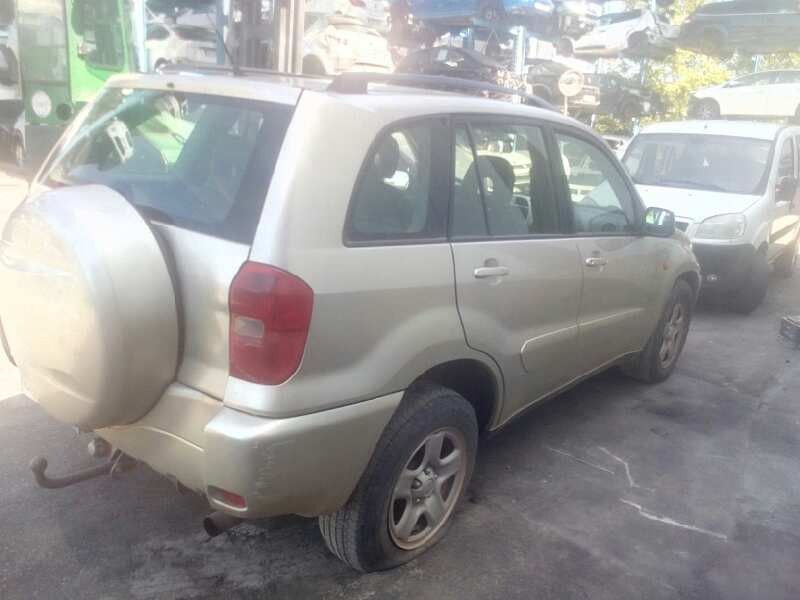 toyota rav 4 (a2) del año 2003