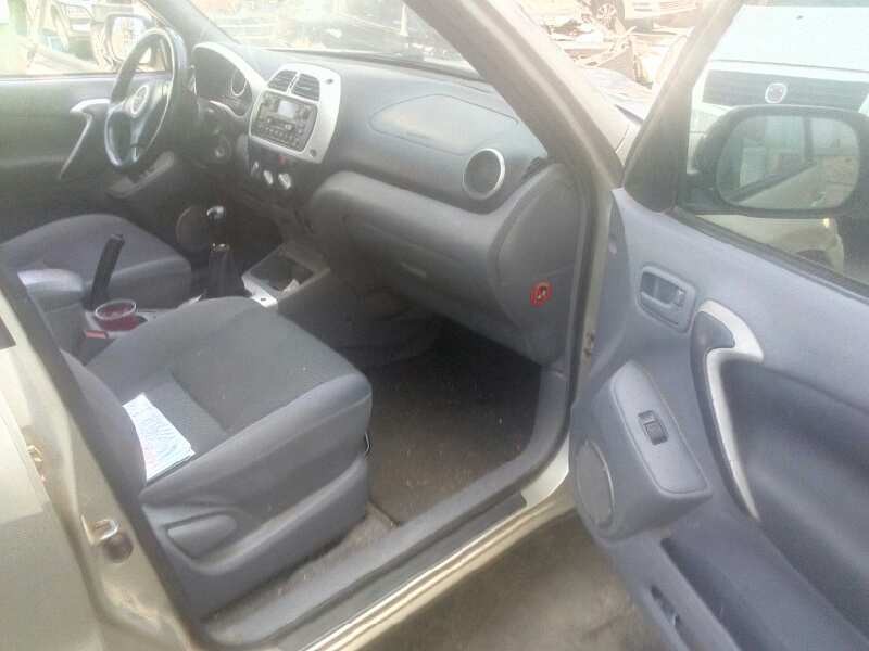 toyota rav 4 (a2) del año 2003