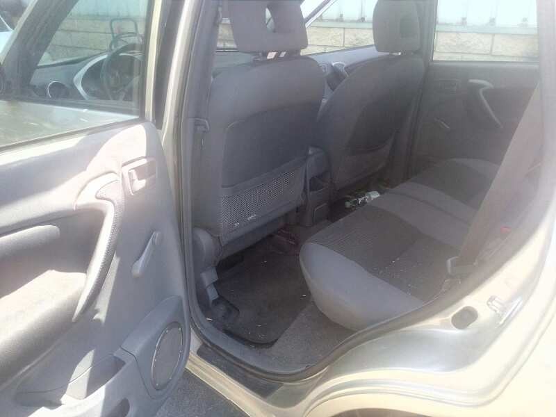 toyota rav 4 (a2) del año 2003