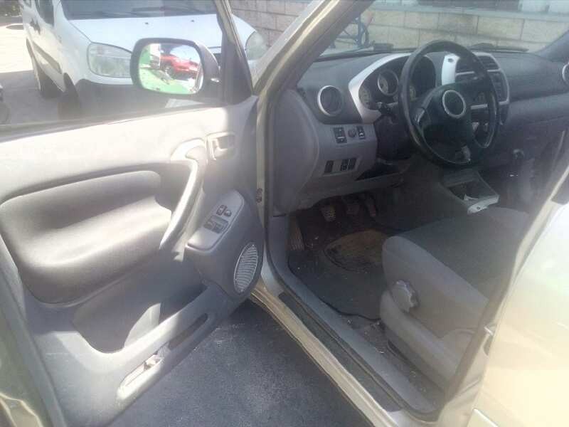 toyota rav 4 (a2) del año 2003