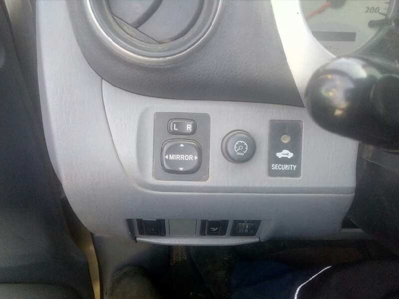 toyota rav 4 (a2) del año 2003