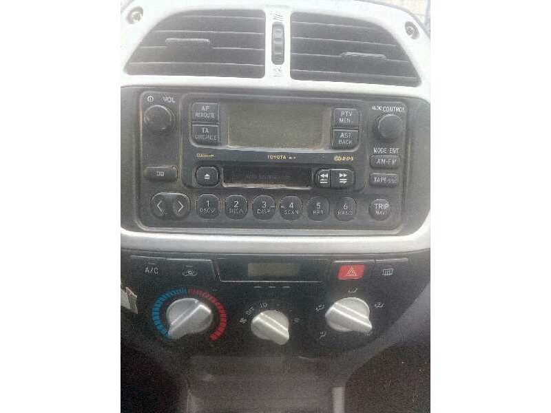 toyota rav 4 (a2) del año 2003