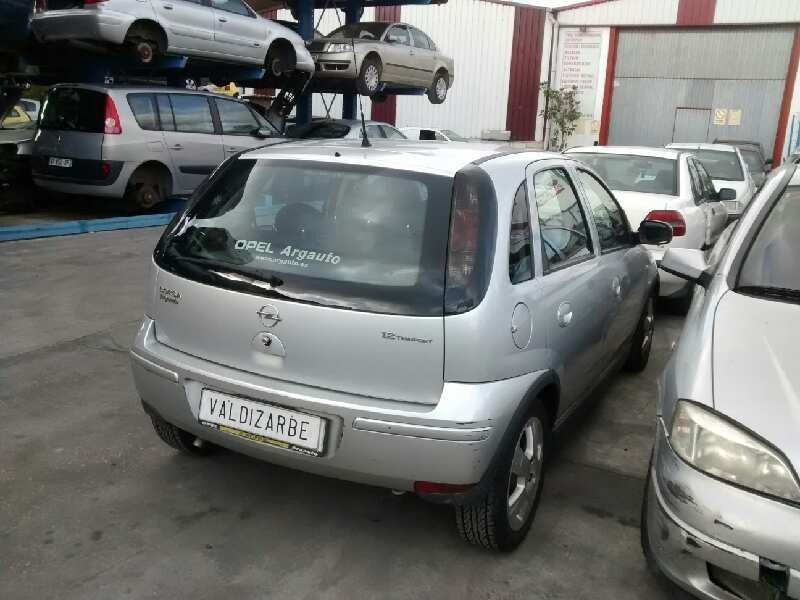 opel corsa c del año 2005