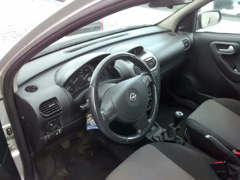 opel corsa c del año 2005
