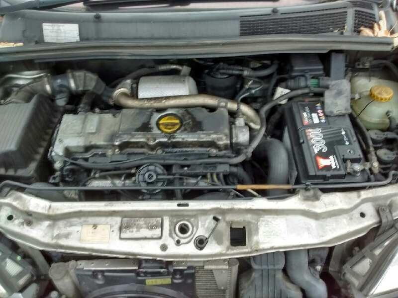 opel zafira a del año 2001