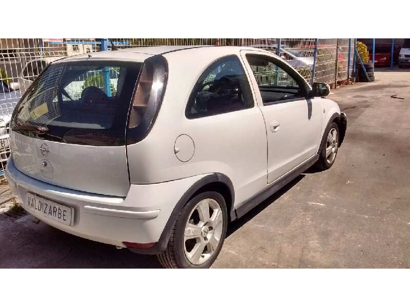 opel corsa c del año 2005