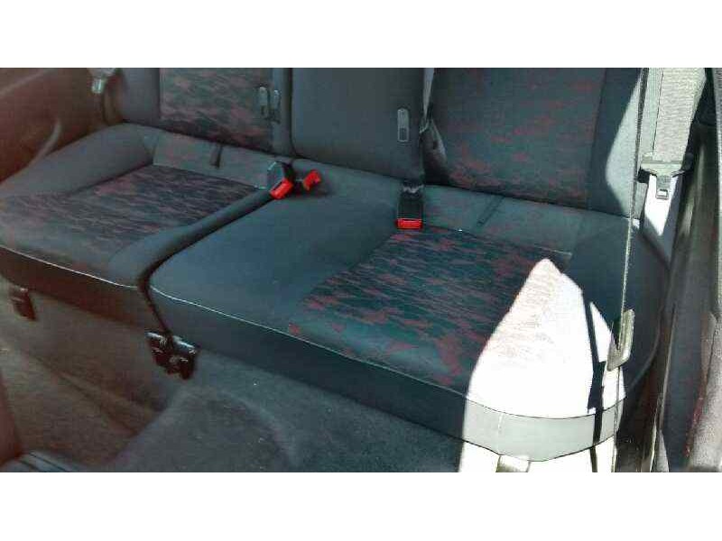 citroën xsara berlina del año 2002