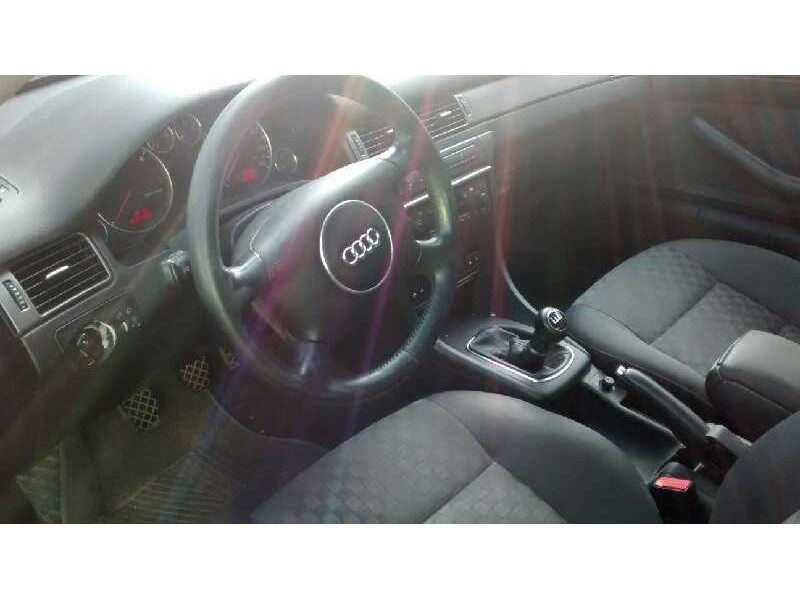 audi a6 berlina (4b2) del año 2002
