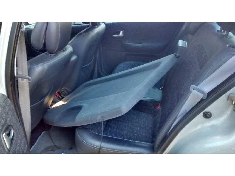 renault megane i fase 2 berlina (ba0) del año 2002