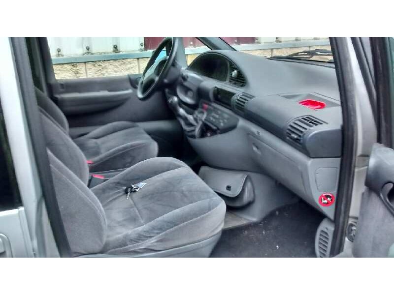 peugeot 806 del año 2000