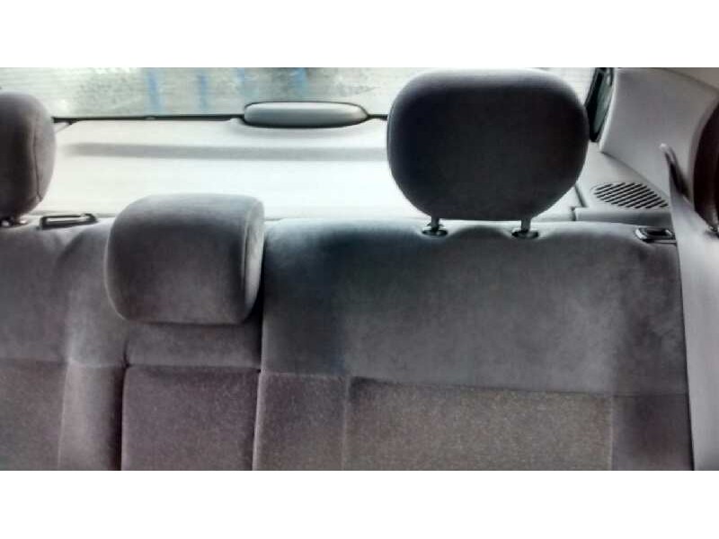 renault megane i fase 2 berlina (ba0) del año 2000