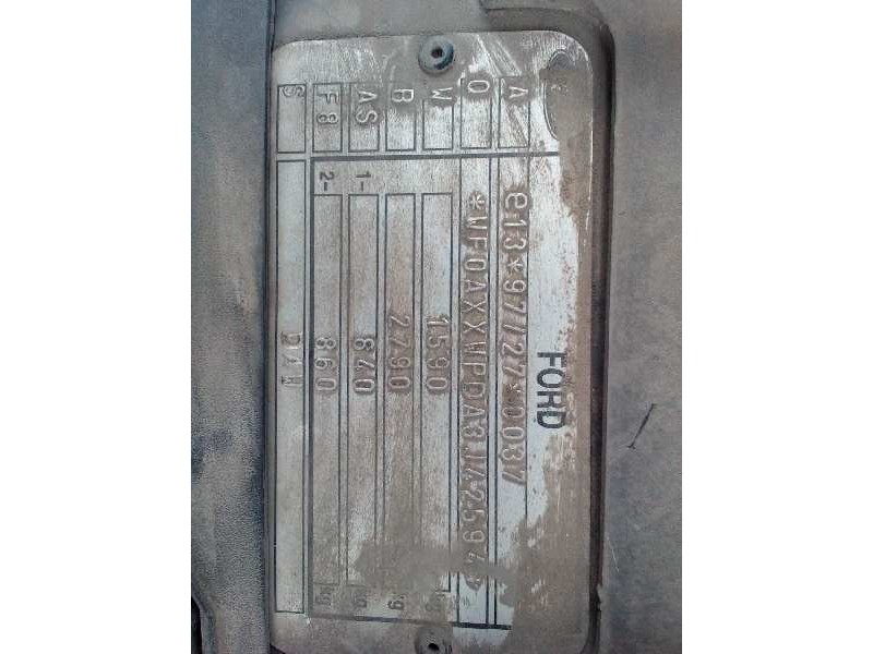 ford focus berlina (cak) del año 2003