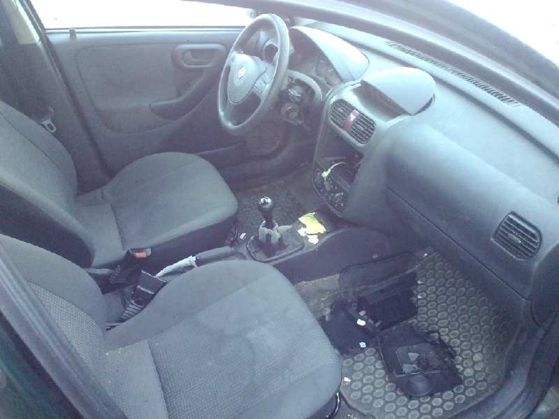 opel corsa c del año 2002