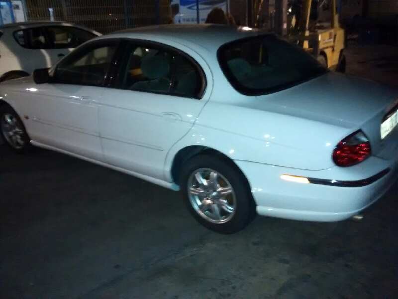 jaguar s-type del año 1999