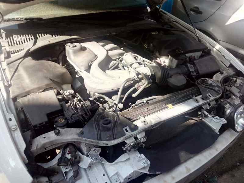 jaguar s-type del año 1999