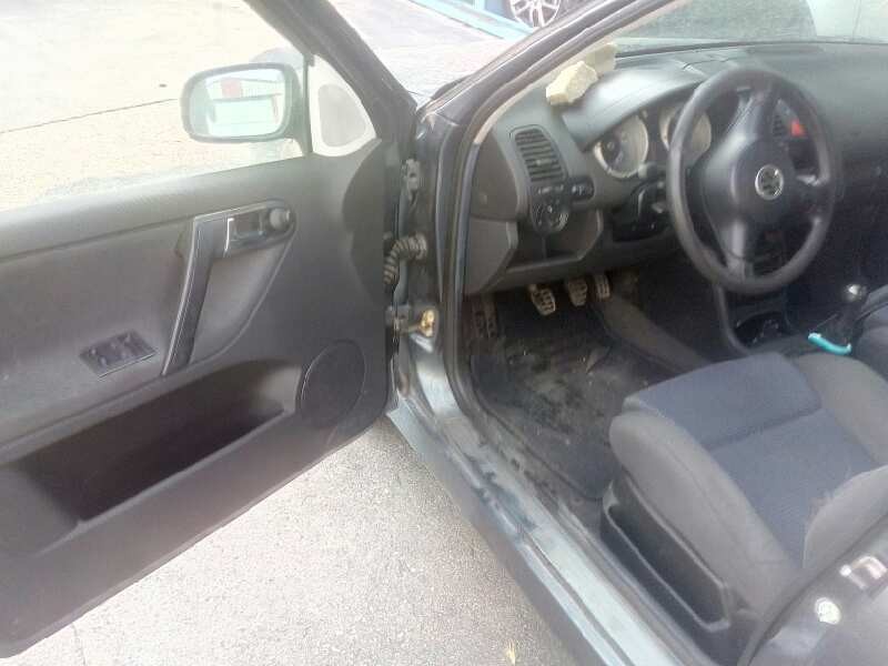 volkswagen polo berlina (6n2) del año 2001