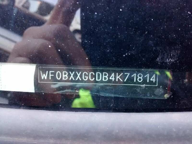 ford focus berlina (cak) del año 2004