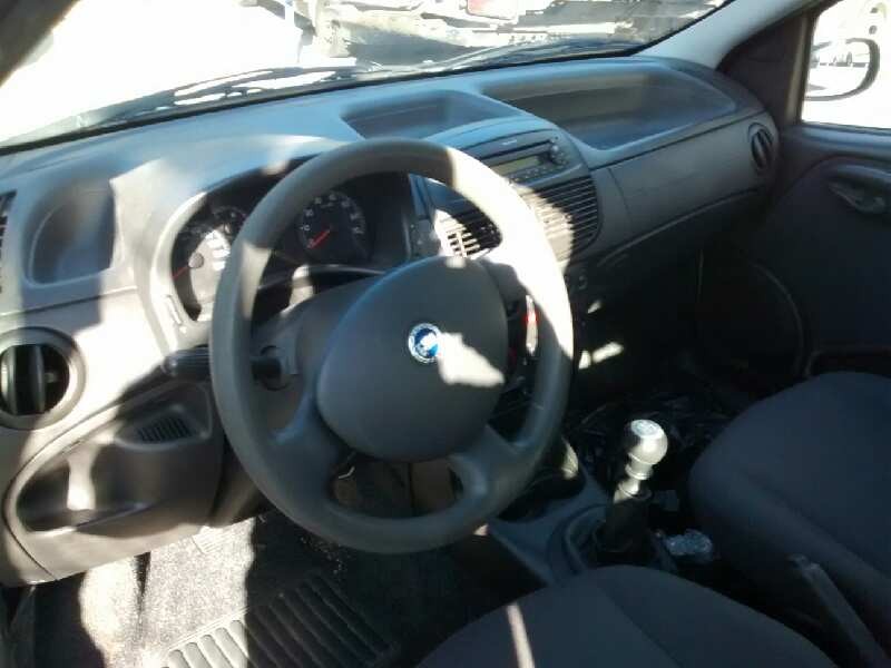 fiat punto berlina (188) del año 2004