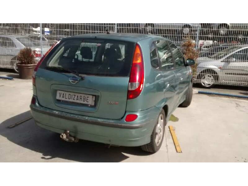nissan almera tino (v10m) del año 2001
