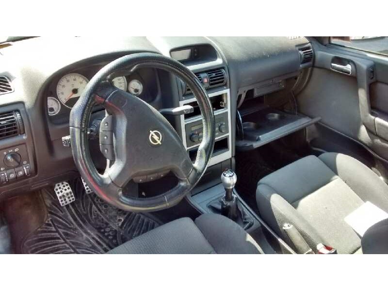 opel astra g berlina del año 2003