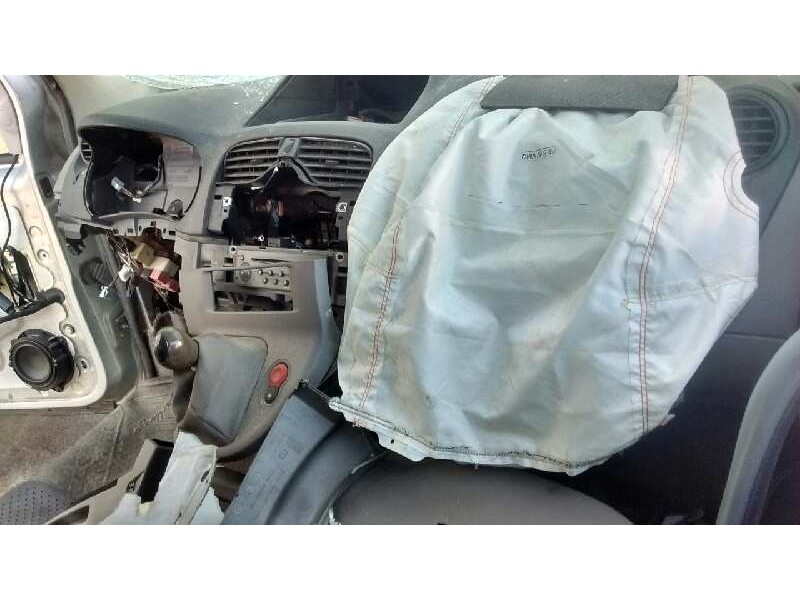 renault kangoo del año 2008