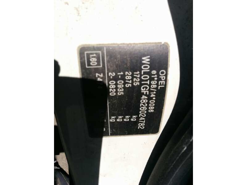 opel astra g berlina del año 2002