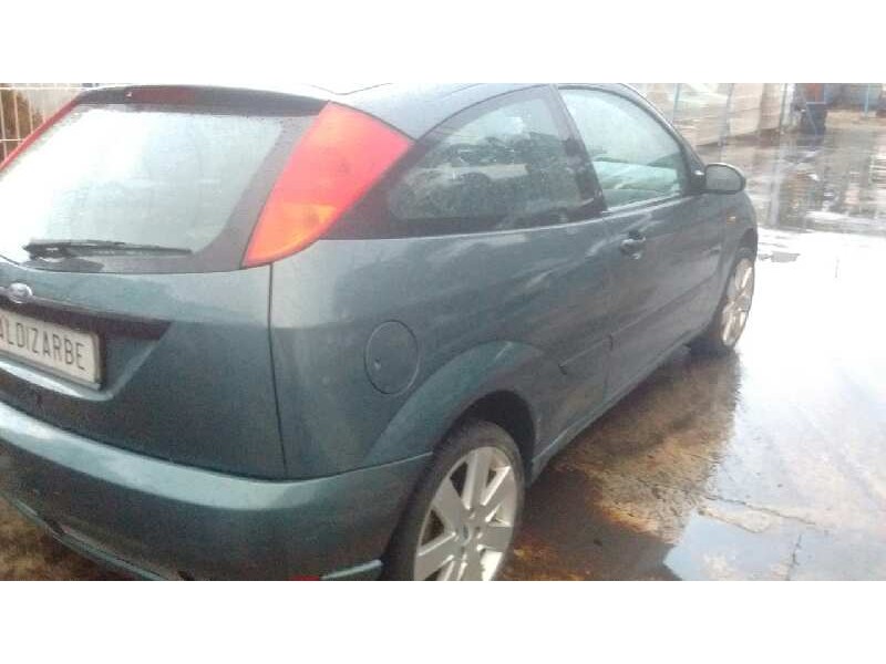 ford focus berlina (cak) del año 2003