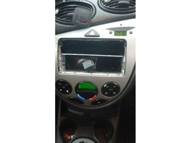 ford focus berlina (cak) del año 2003