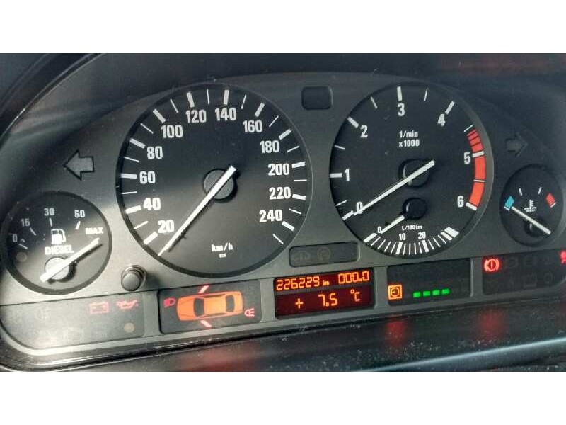 bmw serie 5 berlina (e39) del año 2002