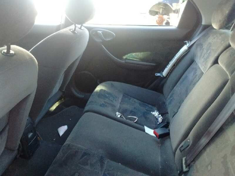 citroën xsara berlina del año 2001