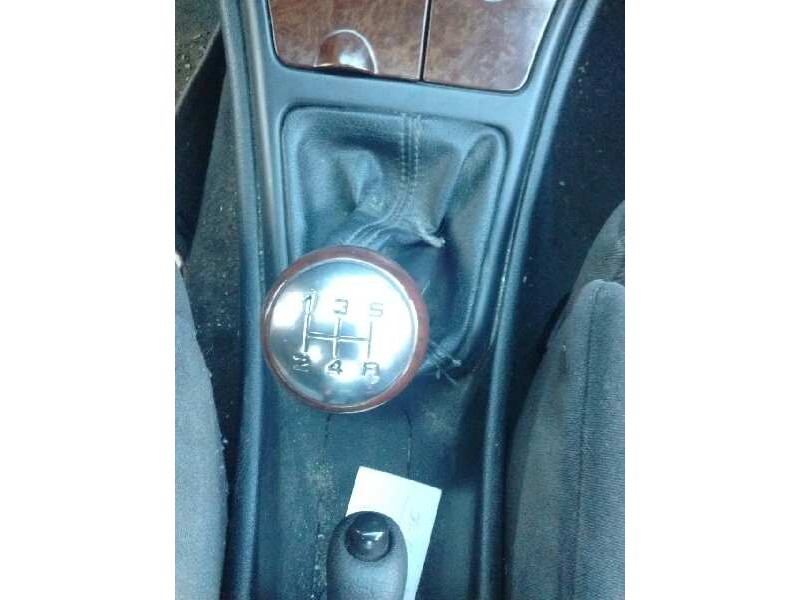 citroën xsara berlina del año 2001