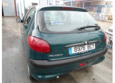 peugeot 206 berlina del año 2000 2