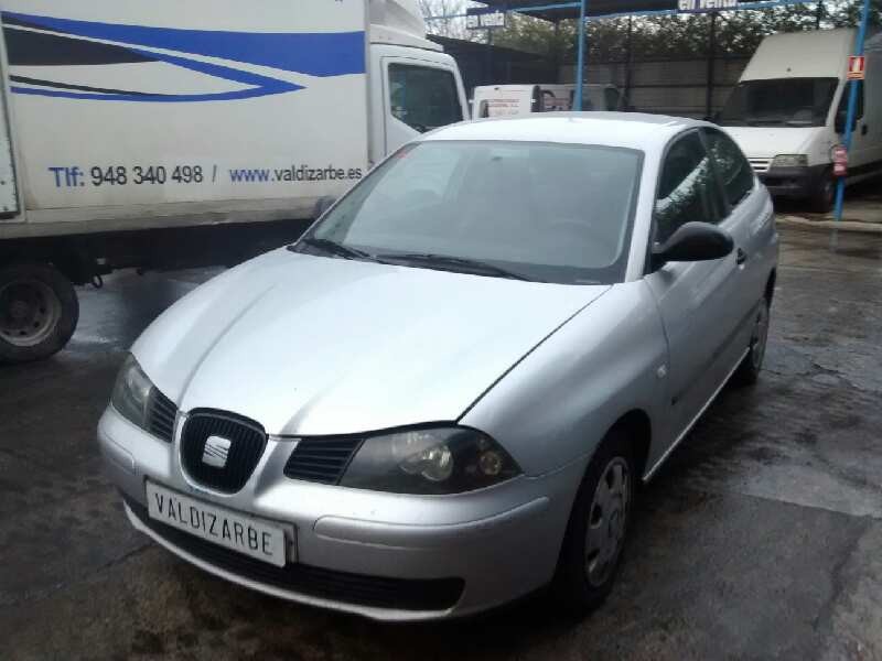 seat ibiza (6l1) del año 2002