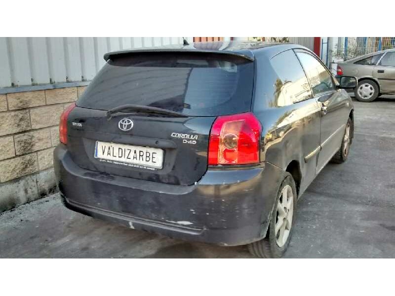 toyota corolla (e12) del año 2005