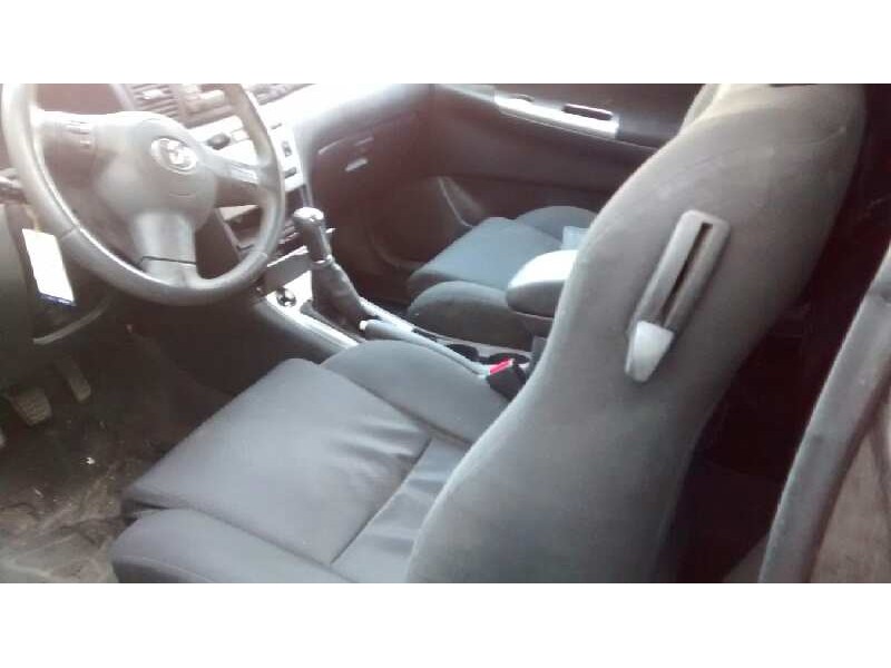 toyota corolla (e12) del año 2005