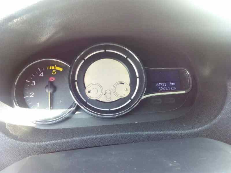 renault megane iii berlina 5 p del año 2010